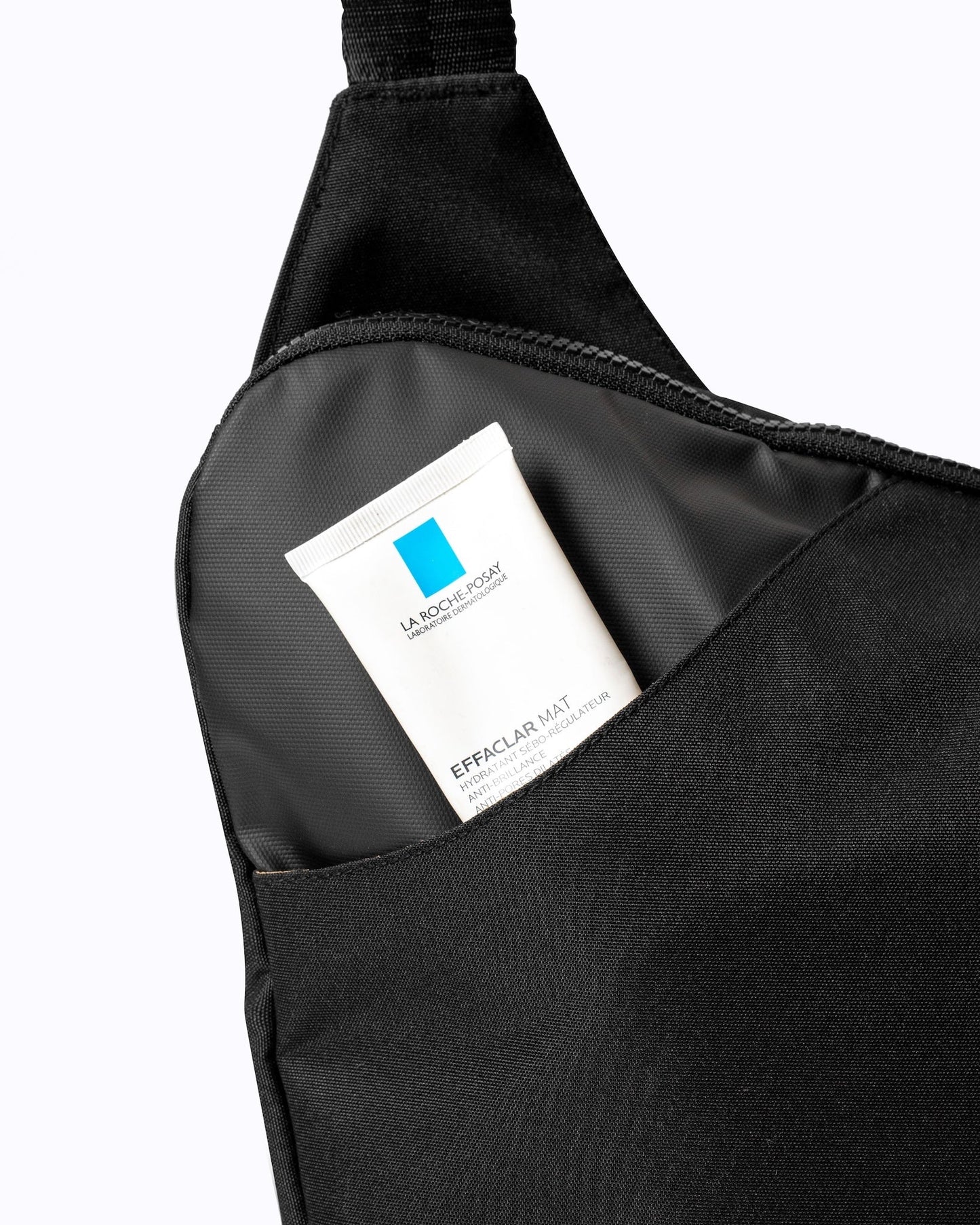Curio Sling Bag Phantom